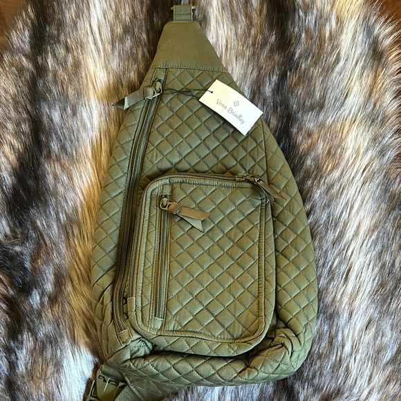 Vera Bradley *NWT* Women's Quilted Cotton Sling Backpack in Climbing Ivy Green - Picture 4 of 14